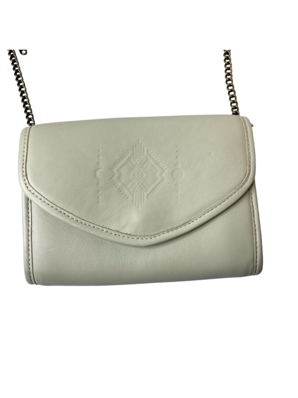 NENA & CO Beige Ivory Artisan Leather Crossbody Or Shoulder Wallet On A Chain.‎